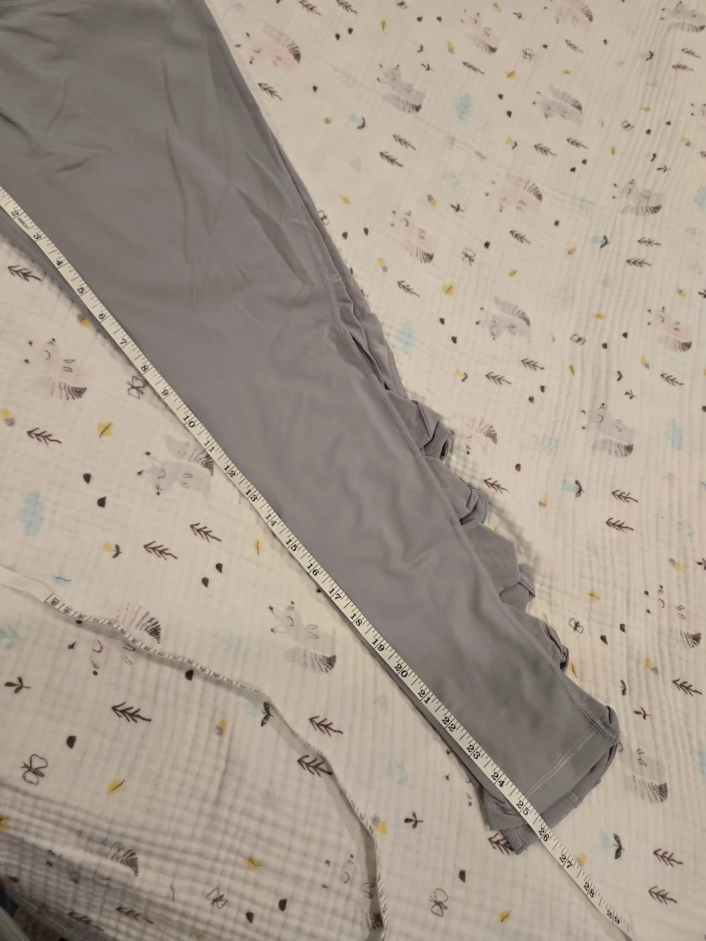 *Victoria's Secret Sport* Knockout Light Gray Leggings with Cutout Leg Detail